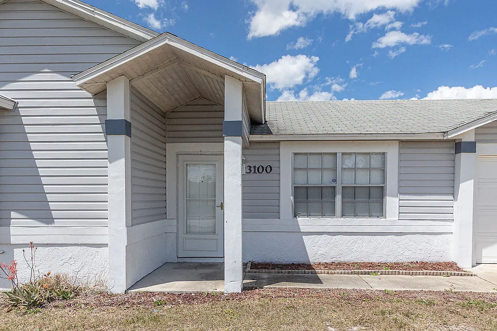Building Photo - 3100 Mandeville St