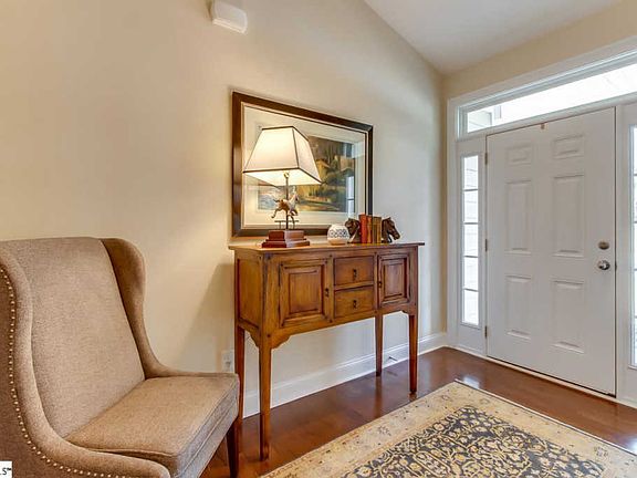 3rd image of 109 Maitland Dr