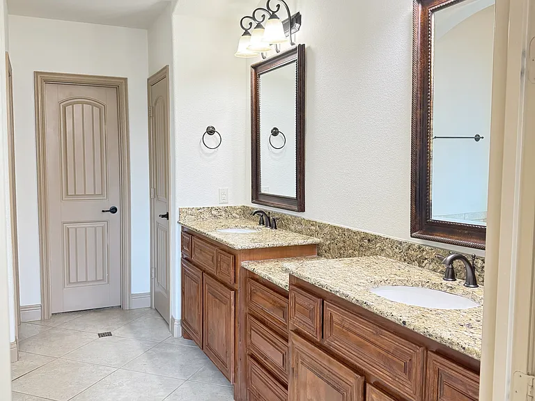 another view of Masterbath