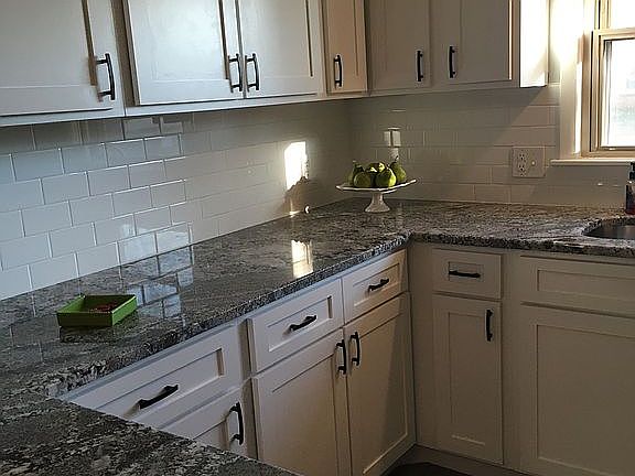 4th image of 2829 Wayside Dr W