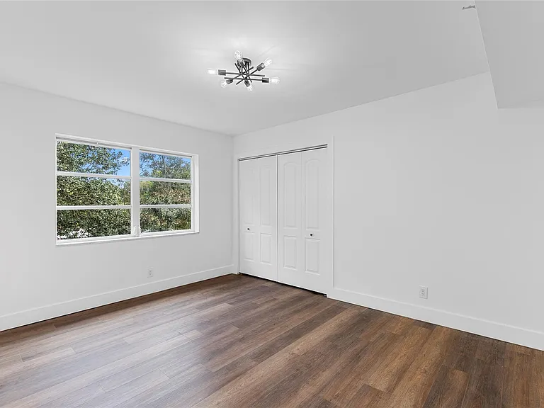 2800 N Palm Aire Dr #310 — Photo 18