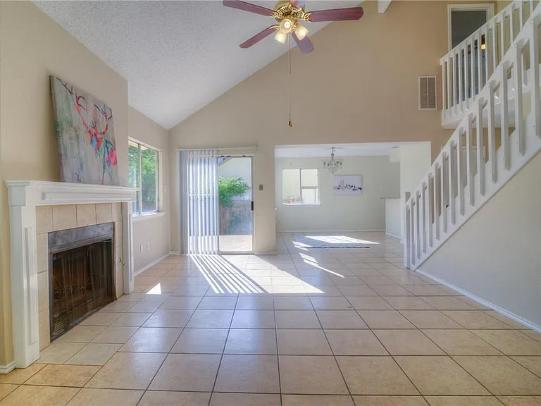 6320 Avery Island Ave — Photo 5