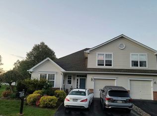 69 Lady Slipper Ln, Langhorne, PA 19047