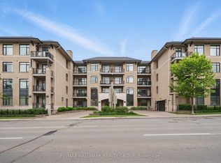 808 Bronson Ave #PENTHOUSE 7, Ottawa, ON K1S 5A4