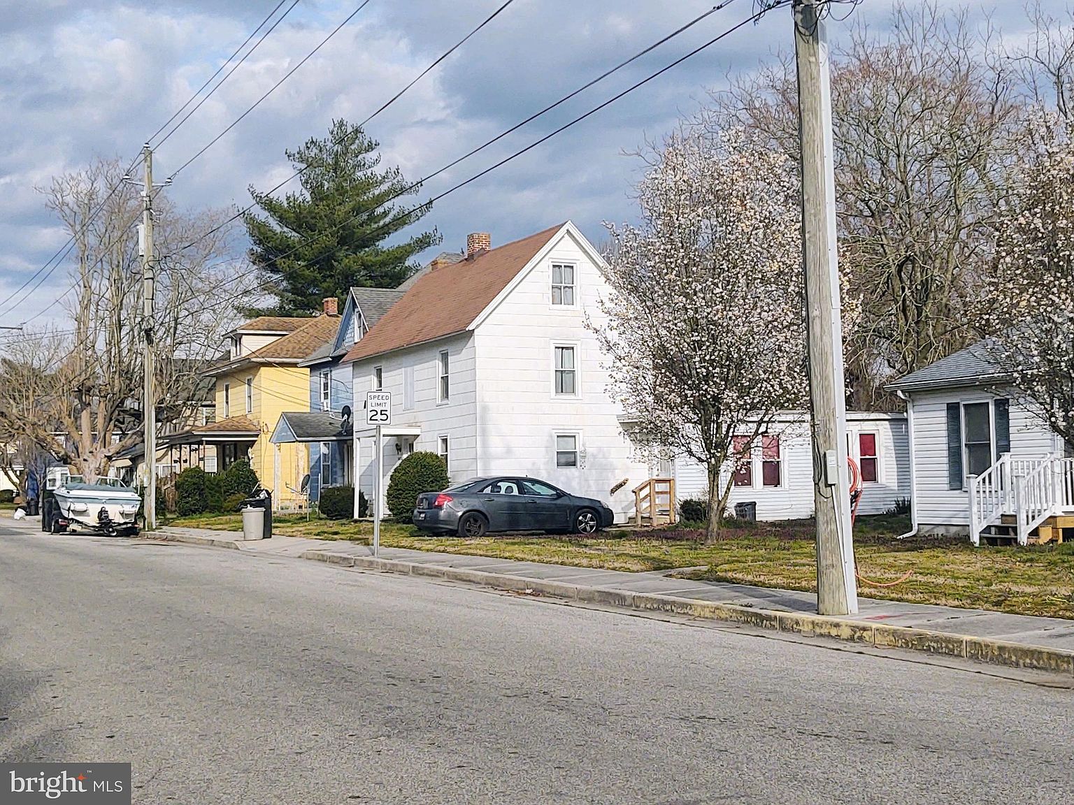 607 E Chestnut St, Delmar, MD 21875 Zillow