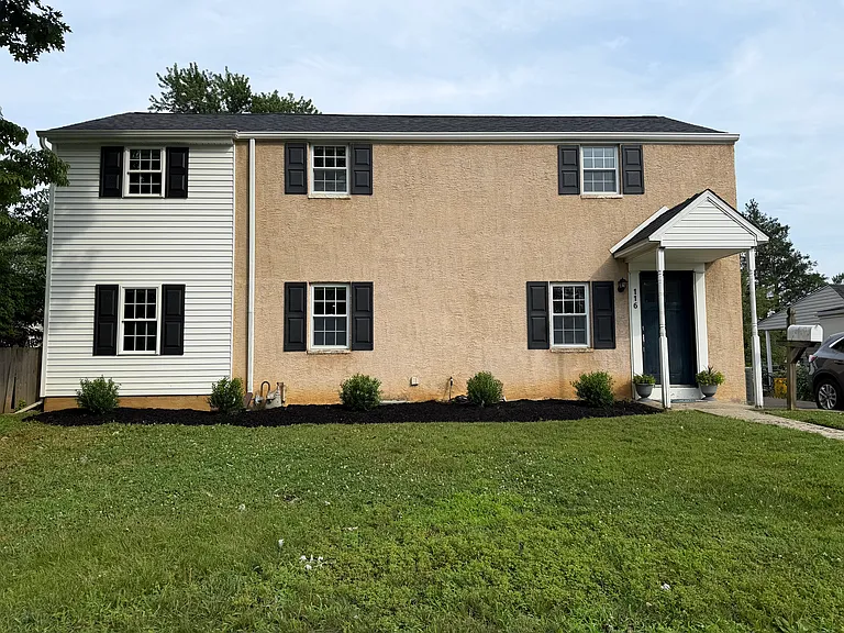 116 Redford Rd — Photo 2