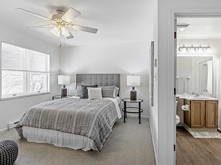 Foxcroft Apartments Bedroom