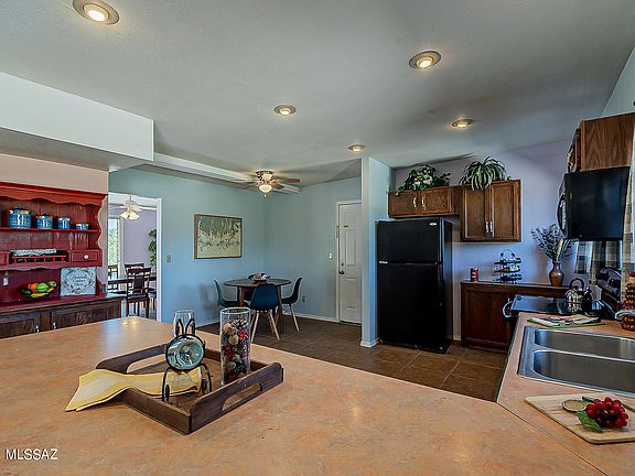 5th image of 2560 N Calle Noche