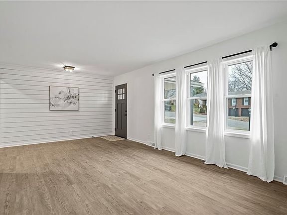 5th image of 53 Northridge Dr