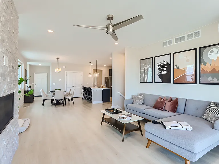 2050 Ballyneal St — Photo 22
