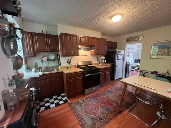 306 3rd Avenue image 1 of 7