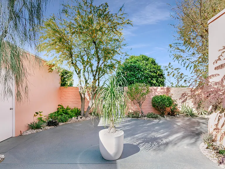 47075 Marrakesh Dr — Photo 6