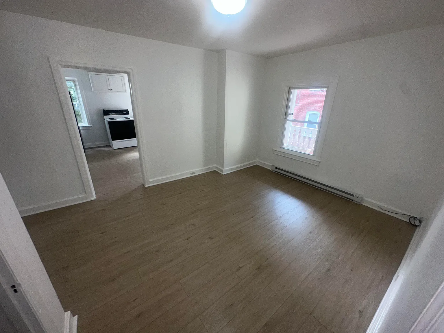 2 bed, 1200 sqft, $1,400 — Photo 3
