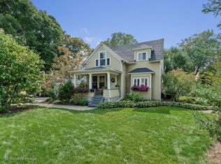 1020 Garner Ave, Wheaton, IL 60187