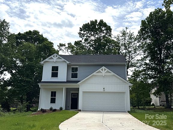 2nd image of 168 Wildwood Loop