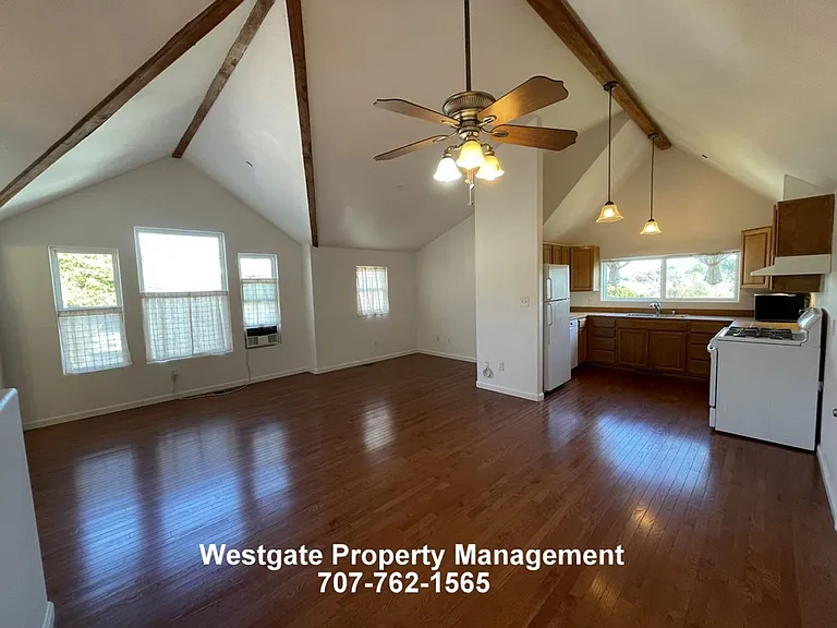 837 Bantam Way — Photo 13