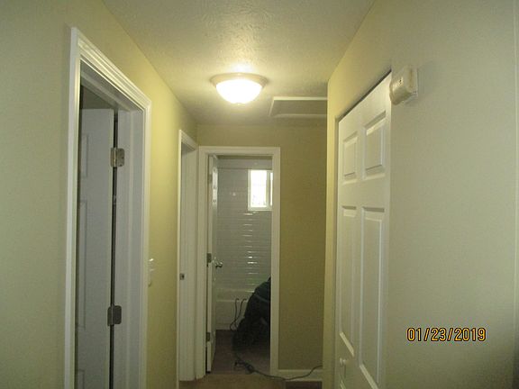 3rd image of 798 Bradwell Dr