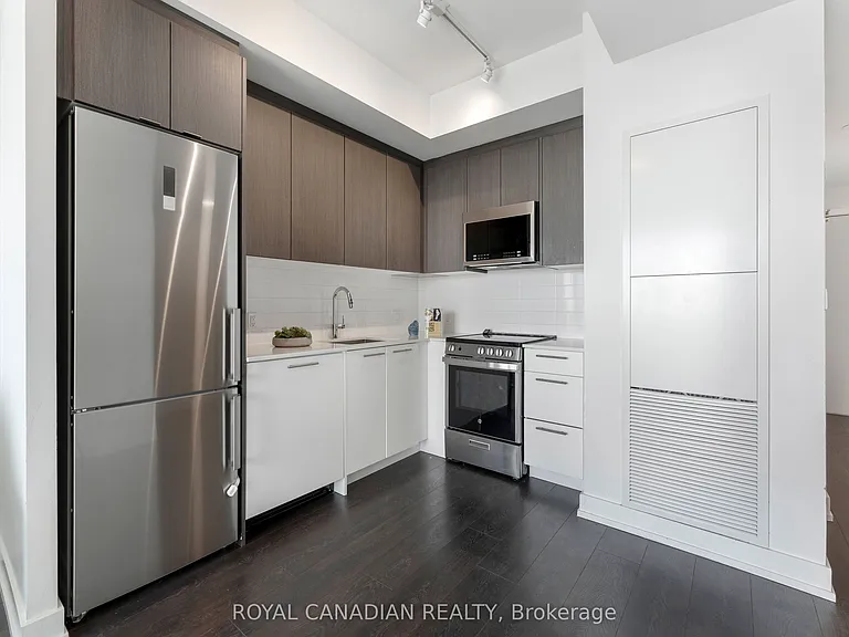 215 Veterans Dr N #1110 — Photo 19