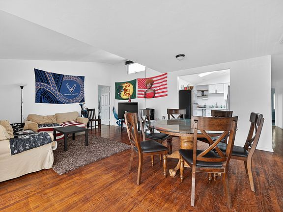 2nd image of 5382 Hewlett Dr