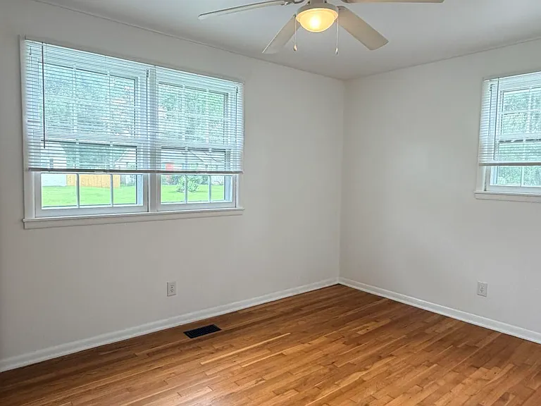 412 Seminole Trl — Photo 13