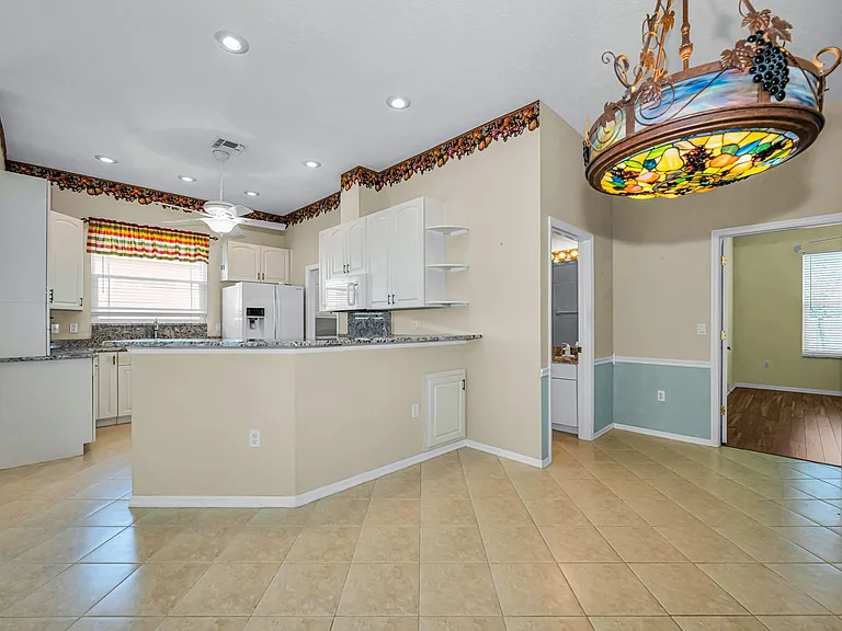 2644 Tottenham Dr — Photo 11