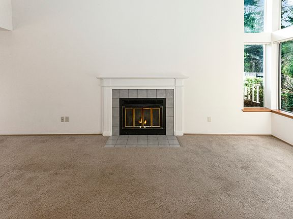 3rd image of 8329 71st Avenue Ct SW