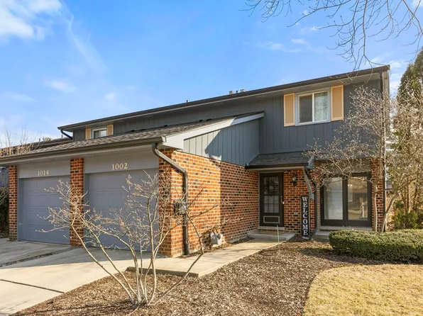1002 Whitchurch Ct, Wheaton, IL 60189