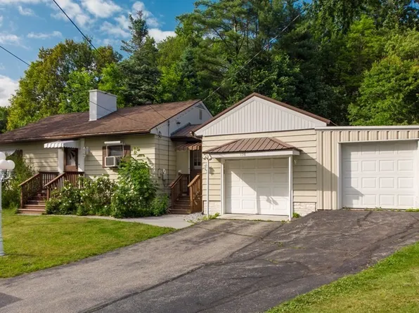 138 State Rd, Baldwinville, MA 01436