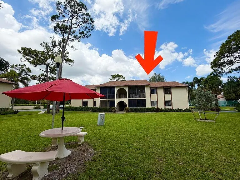 301 Knotty Pine Cir #B-2 — Photo 1