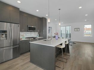 1422 S Howard St, Philadelphia, PA 19147