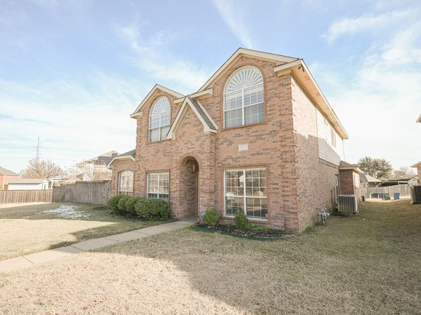2010 Hillshire Dr, Lewisville, TX 75067