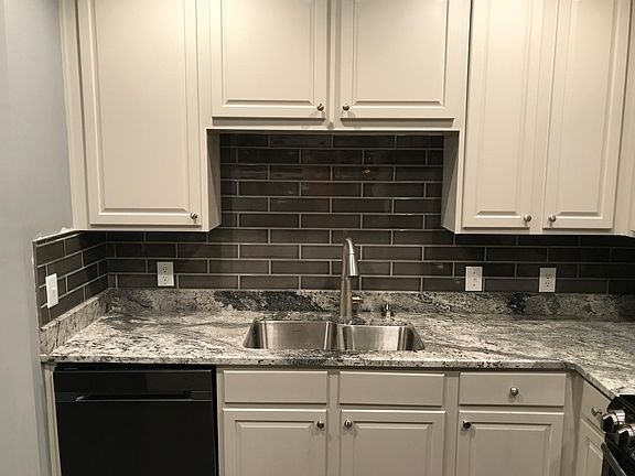 3rd image of 13385 Golden Gate Dr W