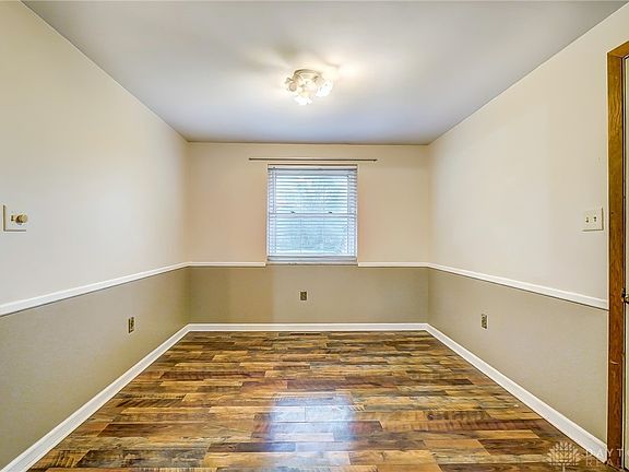 3rd image of 4328 Skylark Dr