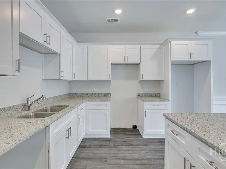 514 Governor Treutlen Cir — Photo 4