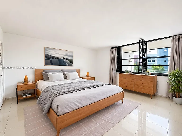 9500 W Bay Harbor Dr #2G — Photo 6