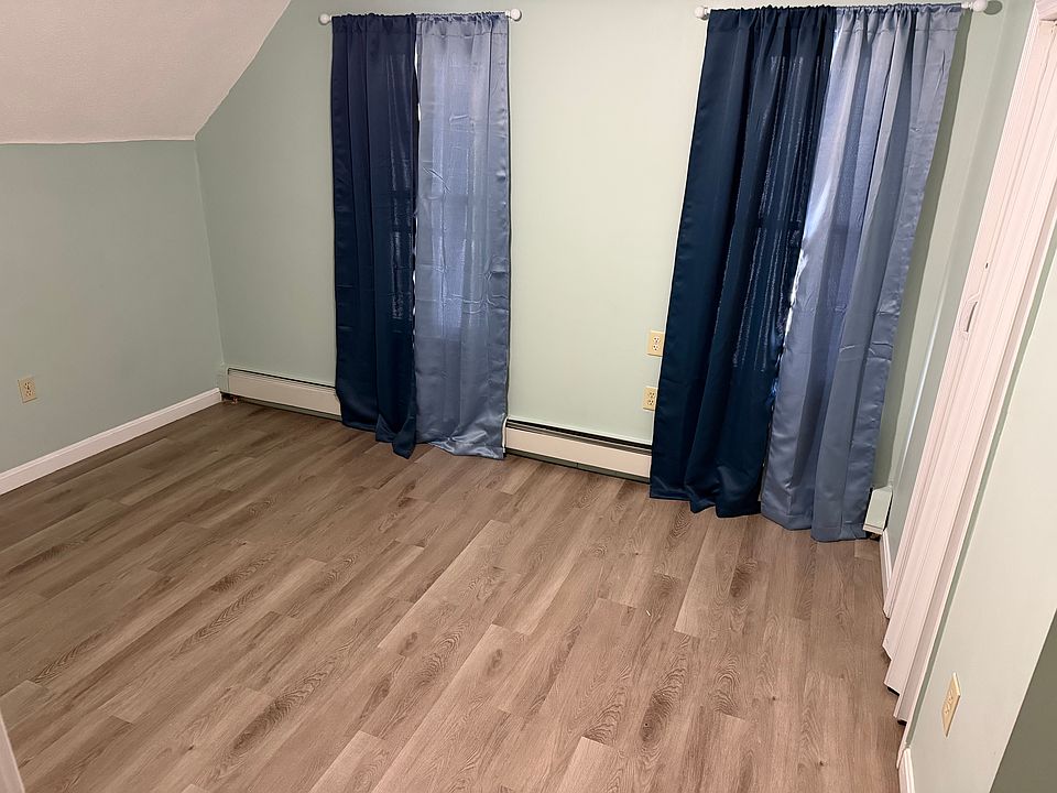 1st image of 142-144 Easton St #3