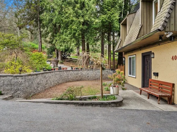 407 Dartmoor Dr, Coquitlam, BC V3K 5V3