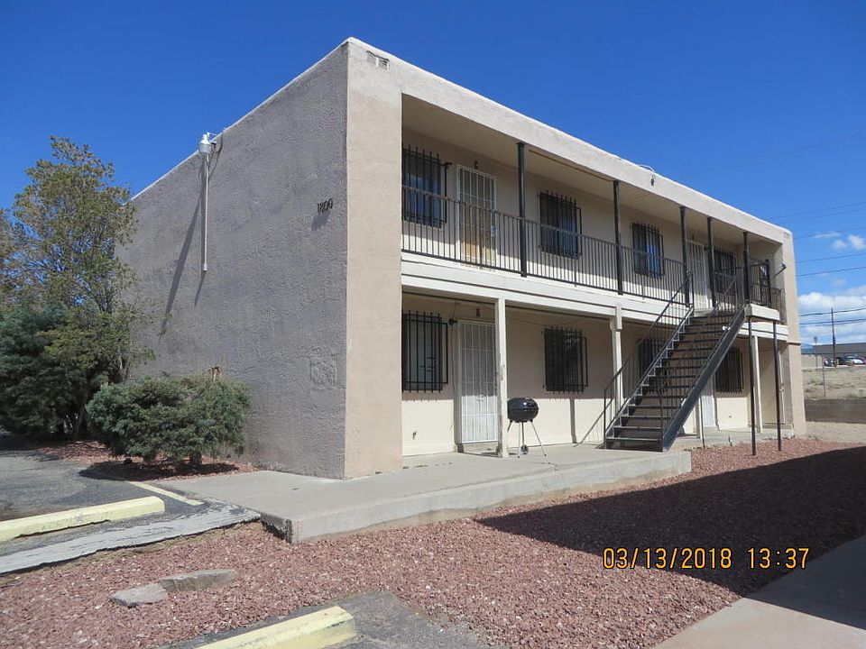 2nd image of 1800 Buena Vista Dr SE APT 4