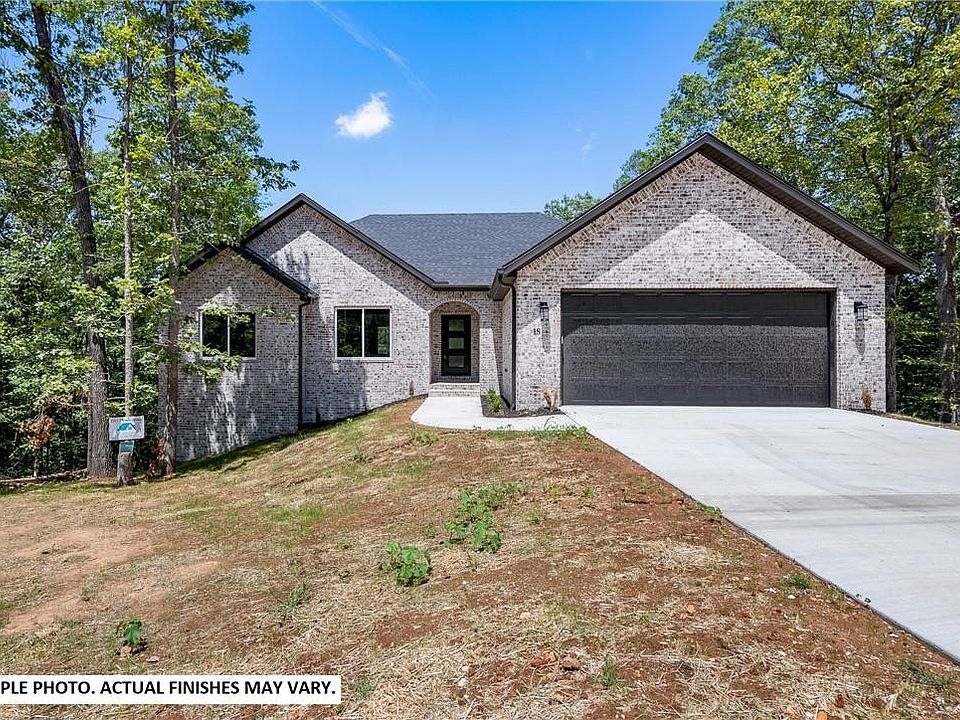1st image of 15 Cherhill Dr