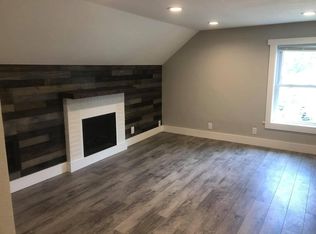 518 1st St NW APT 6, Clarion, IA 50525