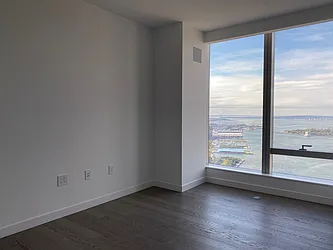 Rented by Gulia Wang, LREB