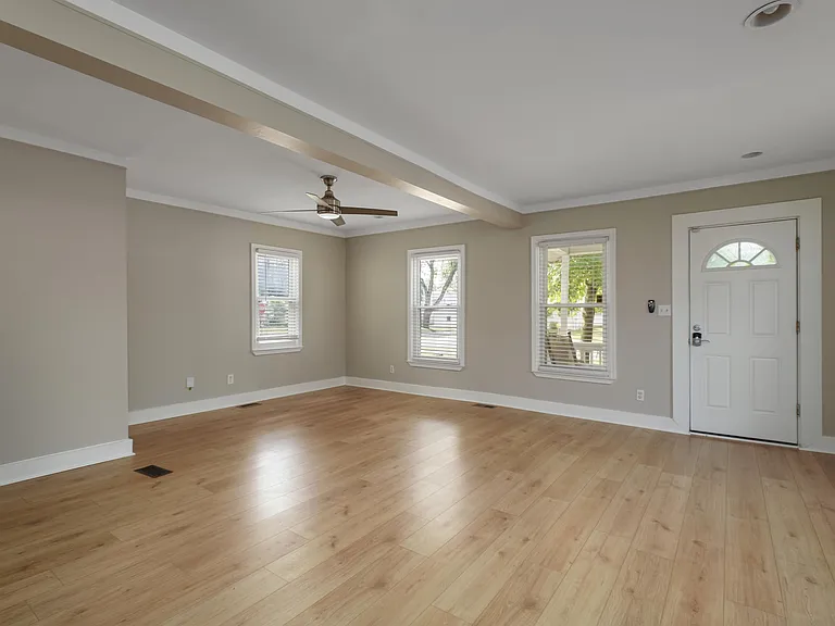 2330 Wiltshire Rd — Photo 12