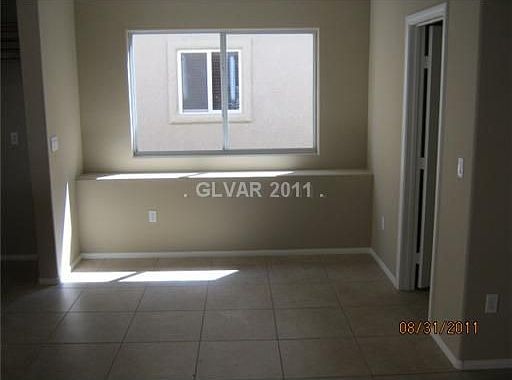3rd image of 7370 Prussian Green St