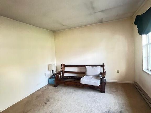 2nd image of 305 Woodbridge Rd