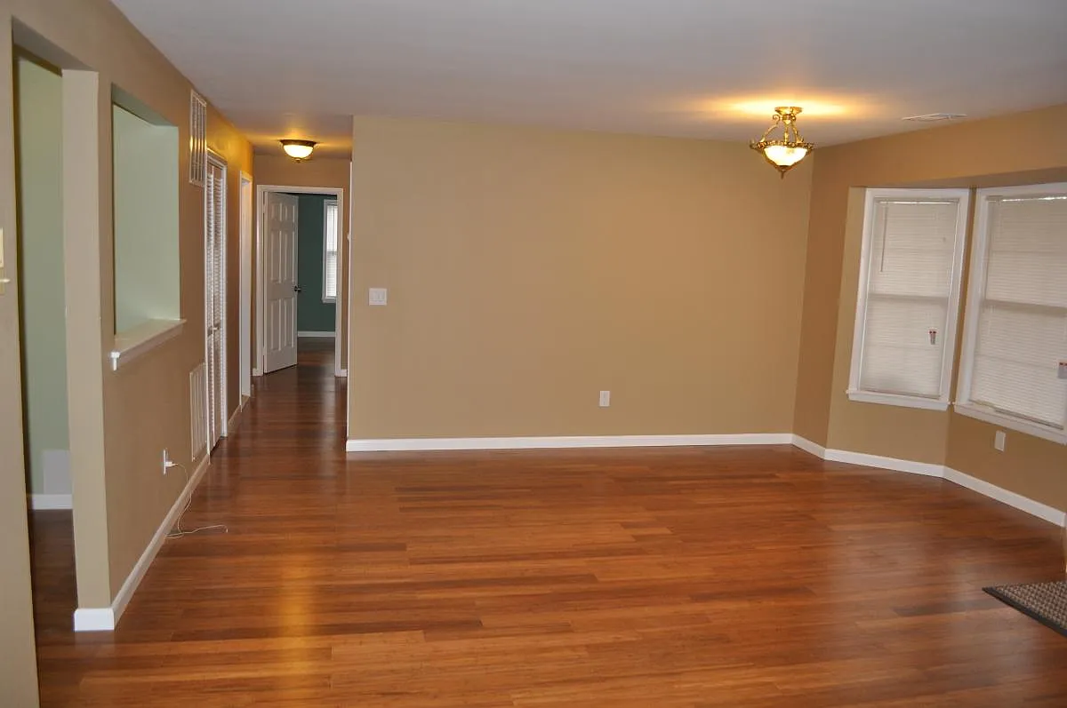 Living Room with Dining Area - 302 Trinity Ct #4