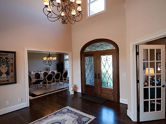 2nd image of 2708 Lakewood Pointe Dr