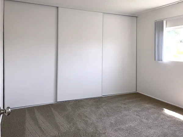 Full width bedroom closet