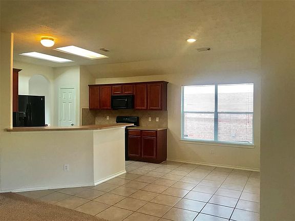 3rd image of 6439 Bonnie Chase Ln