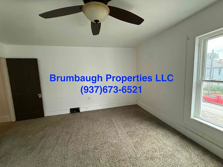 1027 Park Ave — Photo 53