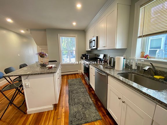 2nd image of 93 Winthrop St